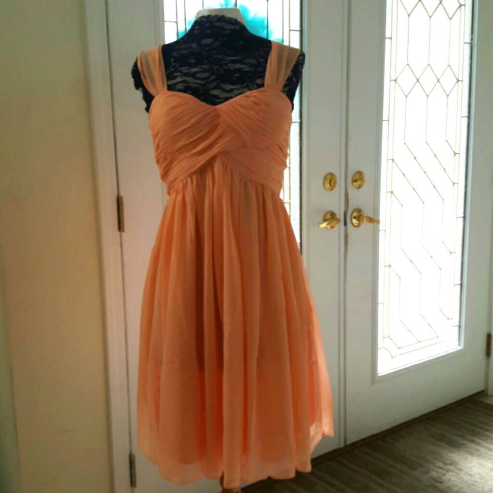Elegant cocktail dress ... New w/o tags